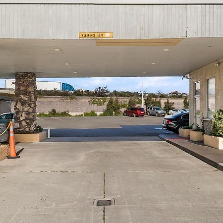 Heritage Inn Express Хейуорд Экстерьер фото