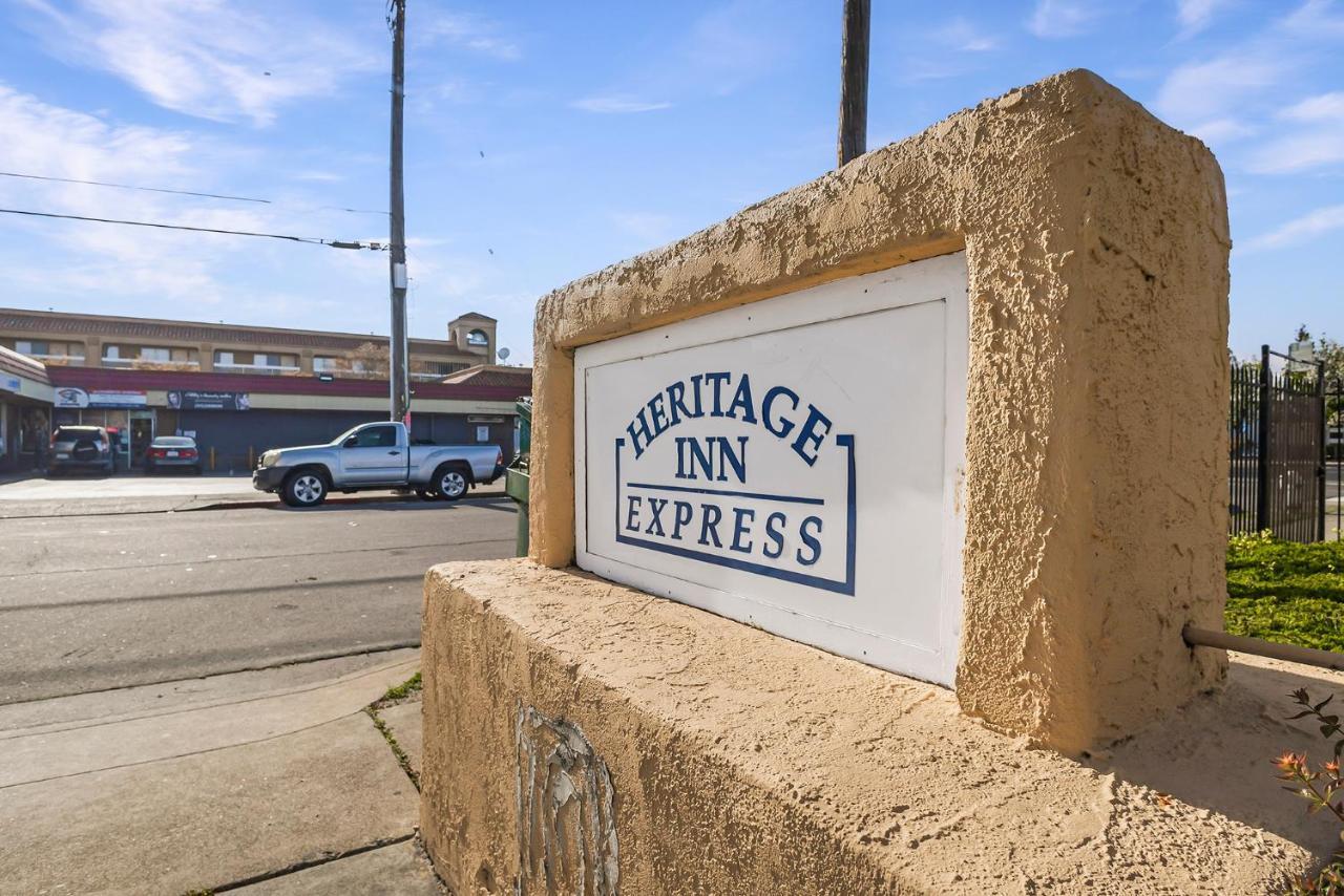 Heritage Inn Express Хейуорд Экстерьер фото
